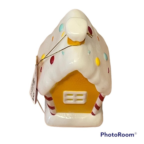 Holiday Time 11" Plastic LED Yellow Gingerbread House, Indoor Christmas Decor - Picture 5 of 7